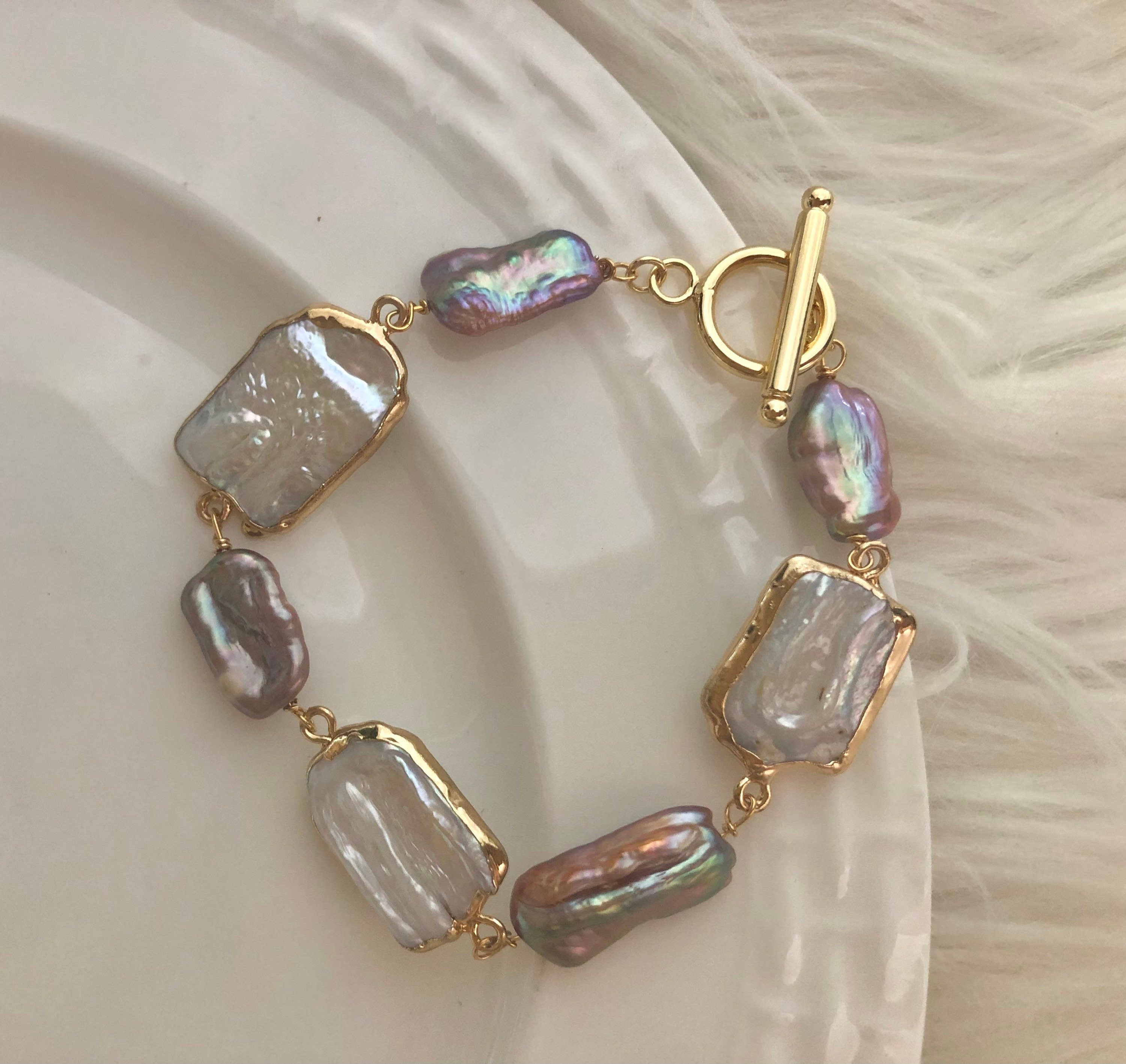 Freshwater multiple-color baroque pearl bracelet. Boho pearl bracelet. June birthstone. High luster pearl biwa bracelet. Chunky bracelet.