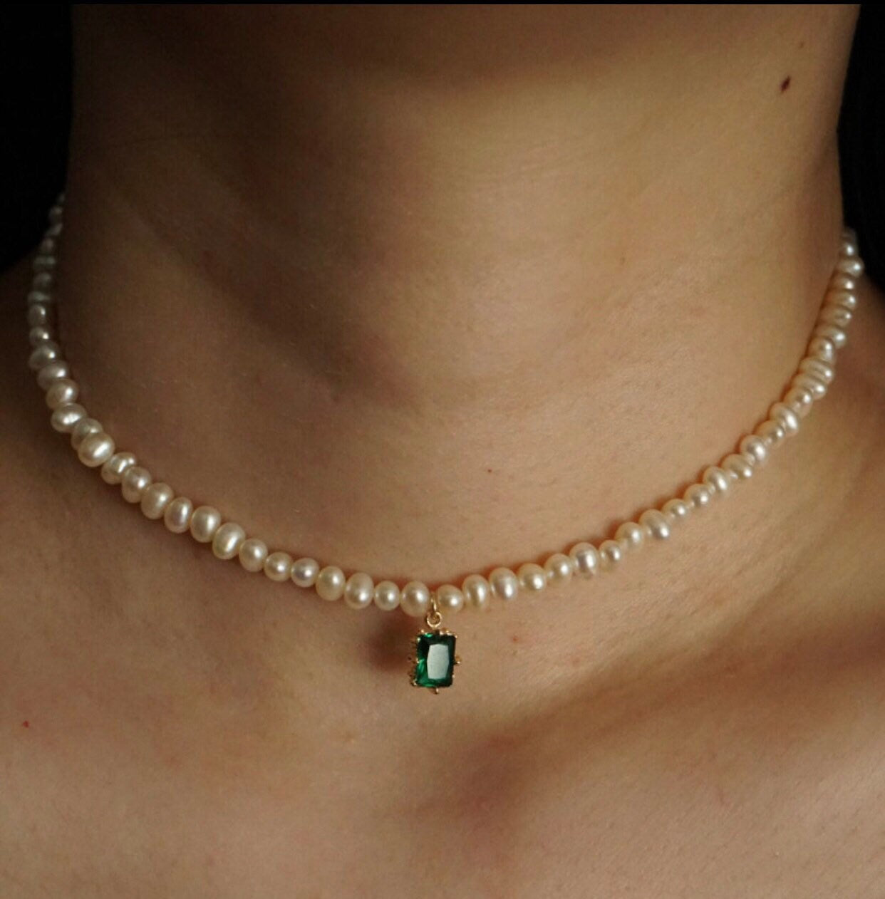 14K gold filled freshwater pearl dangle emerald charm necklace. Elegant real pearl necklace. Minimalist necklace. Wedding. Gift for her