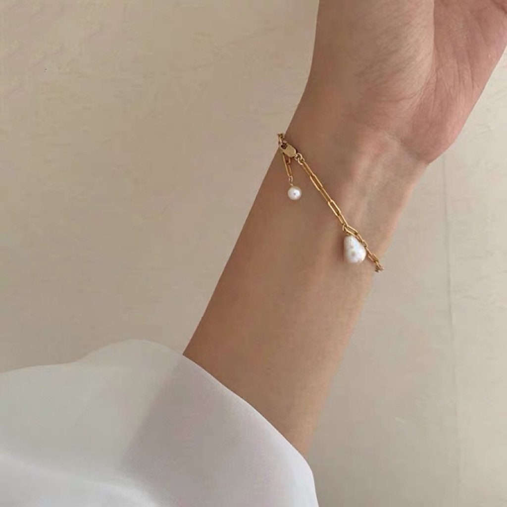 Baroque Pearl Paperclip Chain Bracelet, Gold & SilverRectangle Elongated Chain Baroque Pearl Bracelet,Adjustable, Layering Chain Bracelet