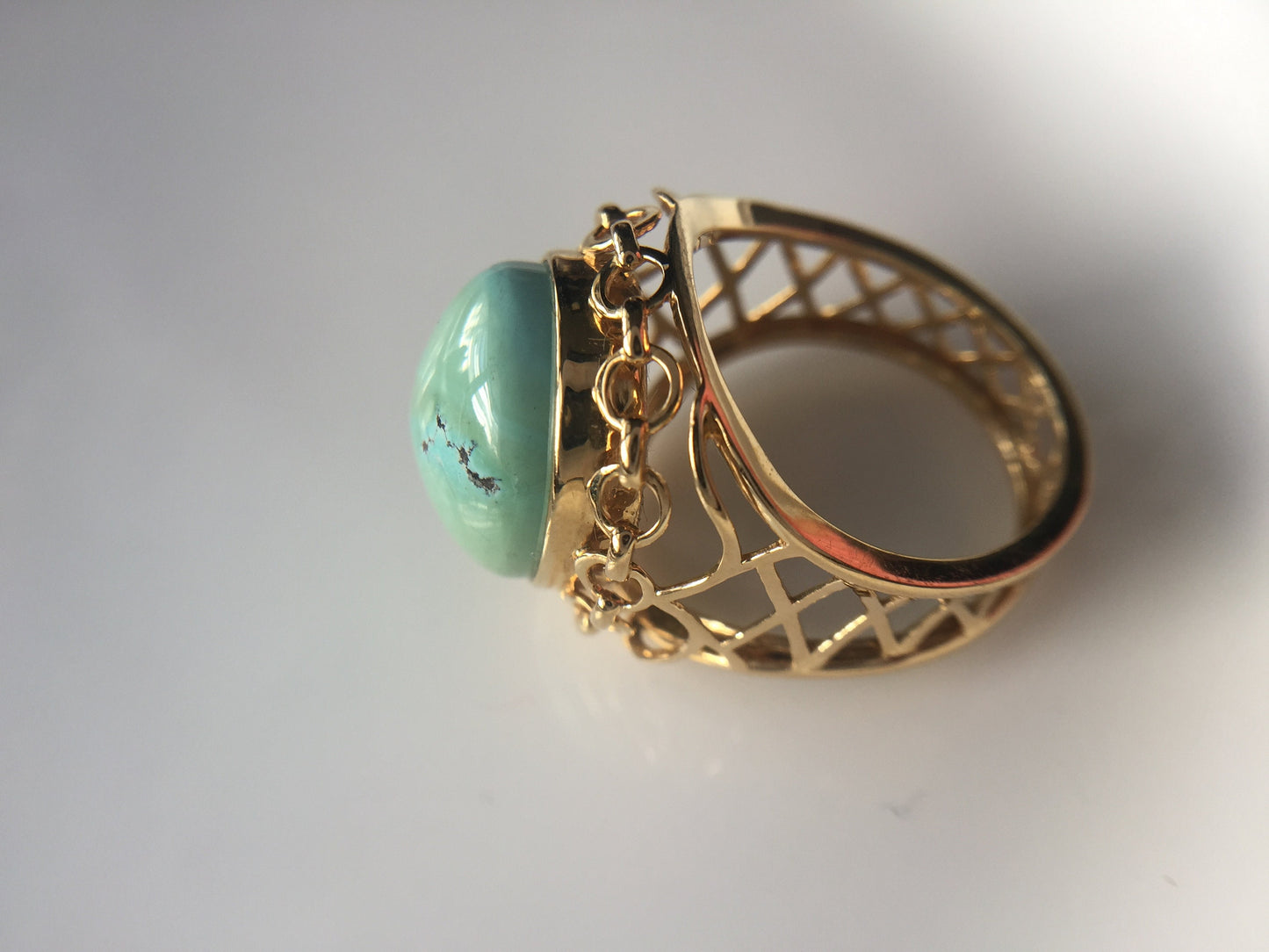 18K solid gold natural turquoise round filigree ring. Turquoise ring. December Brithstone. Wide Solid 18K Gold Turquoise lace ring.