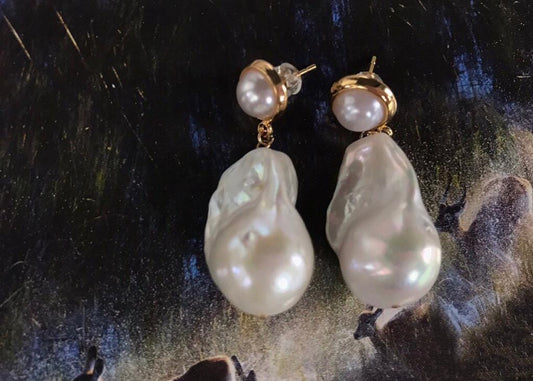 Freshwater high quality Luster big baroque double pearl drop earring. Fireball dangle earrings. Boho Wedding pearl earrings.