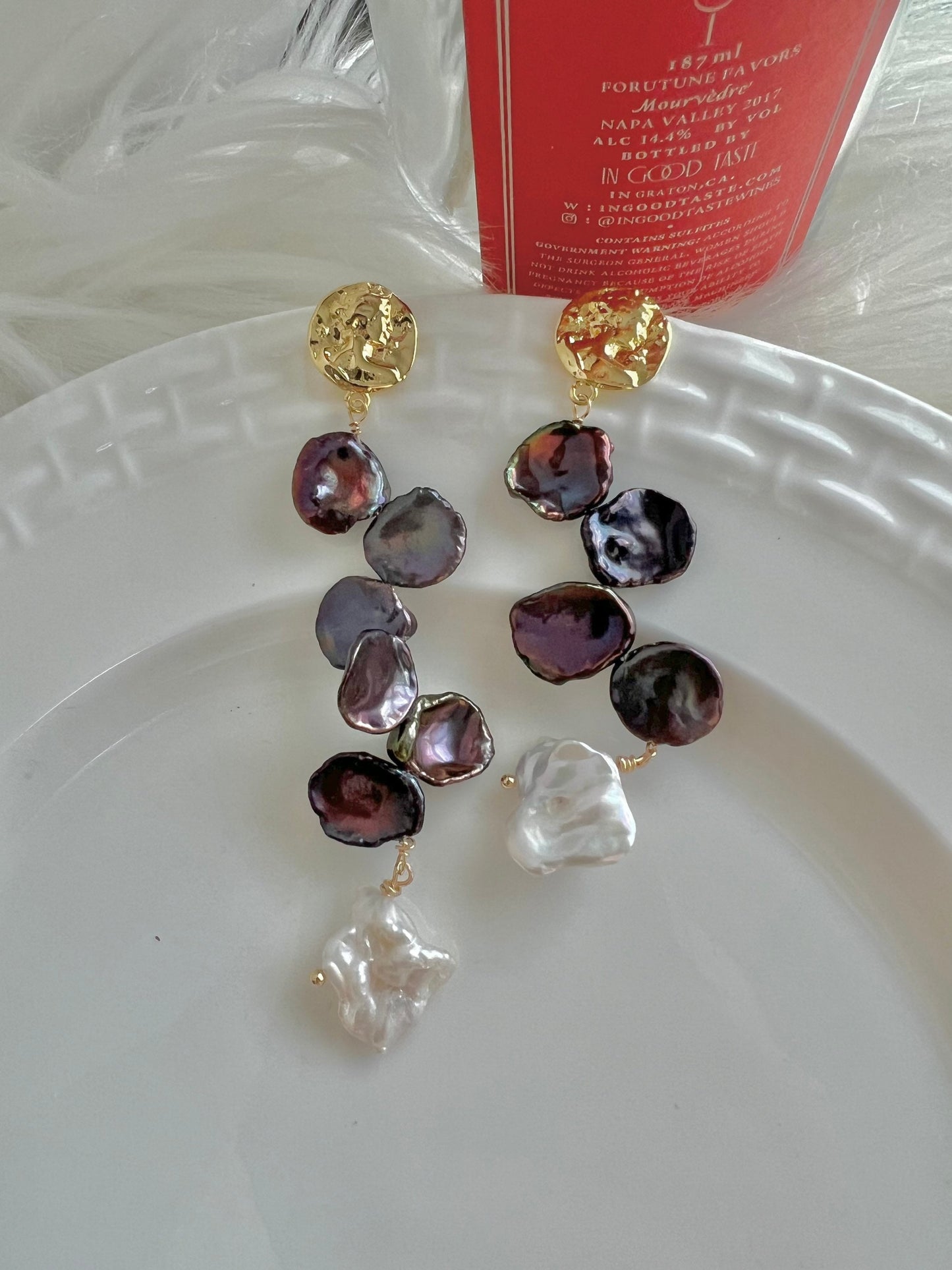 High quality luster Freshwater big Petal multicolored pearl dangle earrings. Chic mismatched earrings. Wedding pearl earrings.