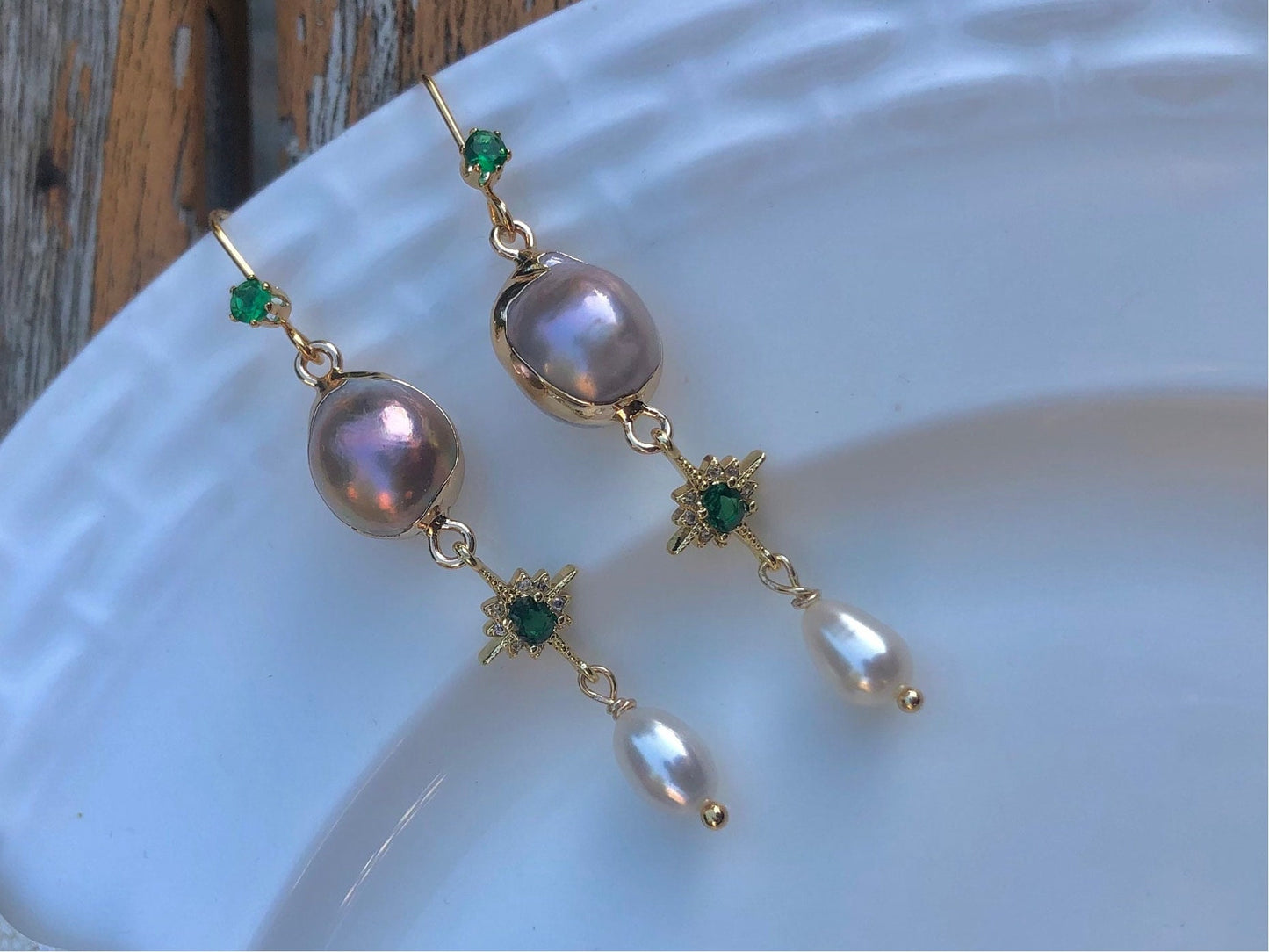 Victoria style elegant baroque pearl dainty earring. Delicate zircon earring. France style design earrings. Emerald earring