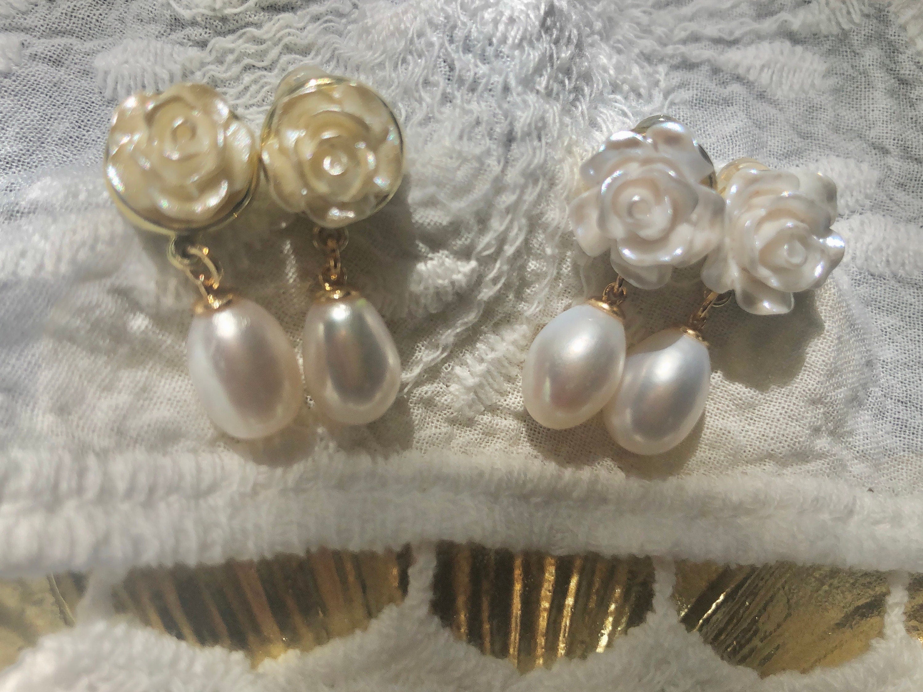 Teardrop freshwater pearl rose earring. Elegant Pearl dangle earrings. Minimalist pearl earrings. Bridesmaid gift.gift for her.