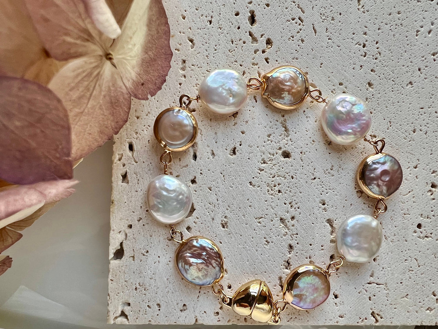 Multiple-color freshwater baroque pearl bracelet. Baroque pearl bracelet. Adorable bracelet. Boho bracelet. Coin pearl bracelet.