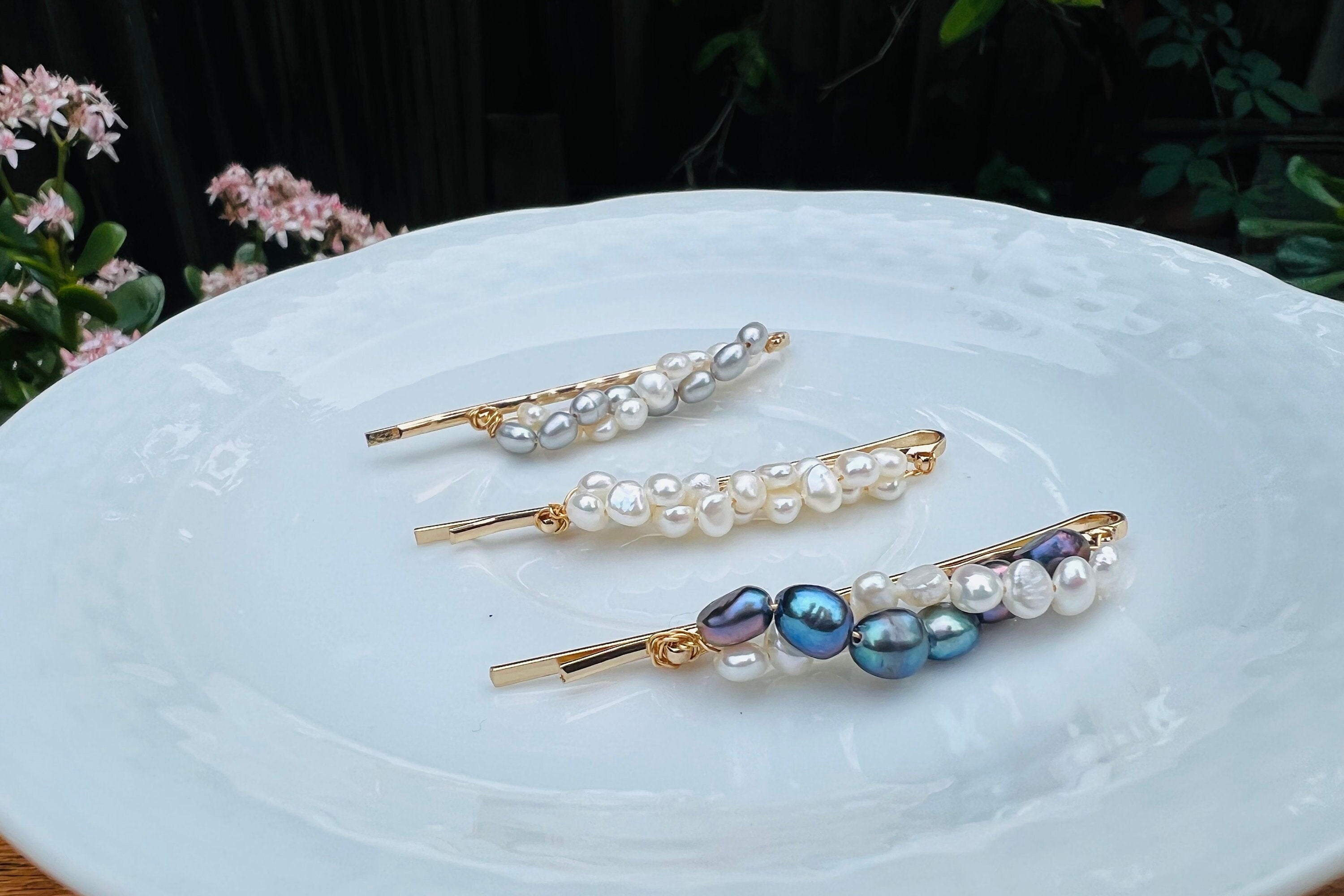 Genuine Baroque pearl hair clip ，natural two color pearl barrette clip ，handmade pearl hair accessories ，pearl hair clasp ，hair slides