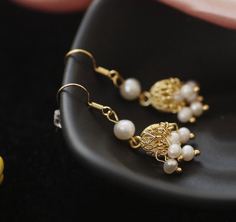 Baroque Pearl Shell Earrings, Gold Seashell Studs, Mermaidcore Jewelry, Coastal Grandma Aesthetic.