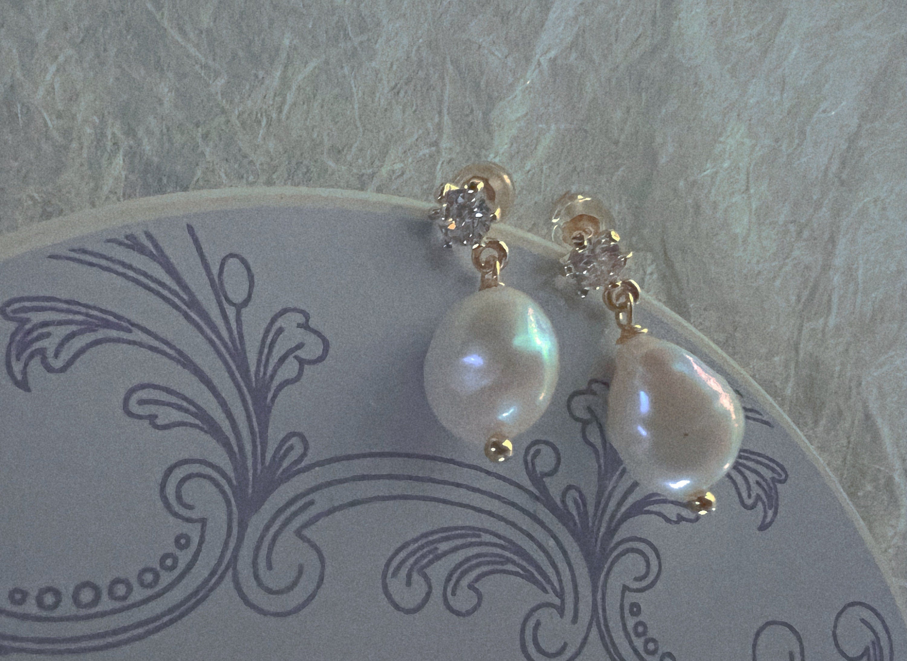 Genuine freshwater pearl CZ diamond earrings. Elegant earring. Baroque pearl earrings. Dainty earring. Statement earring. Bridesmaid gifts