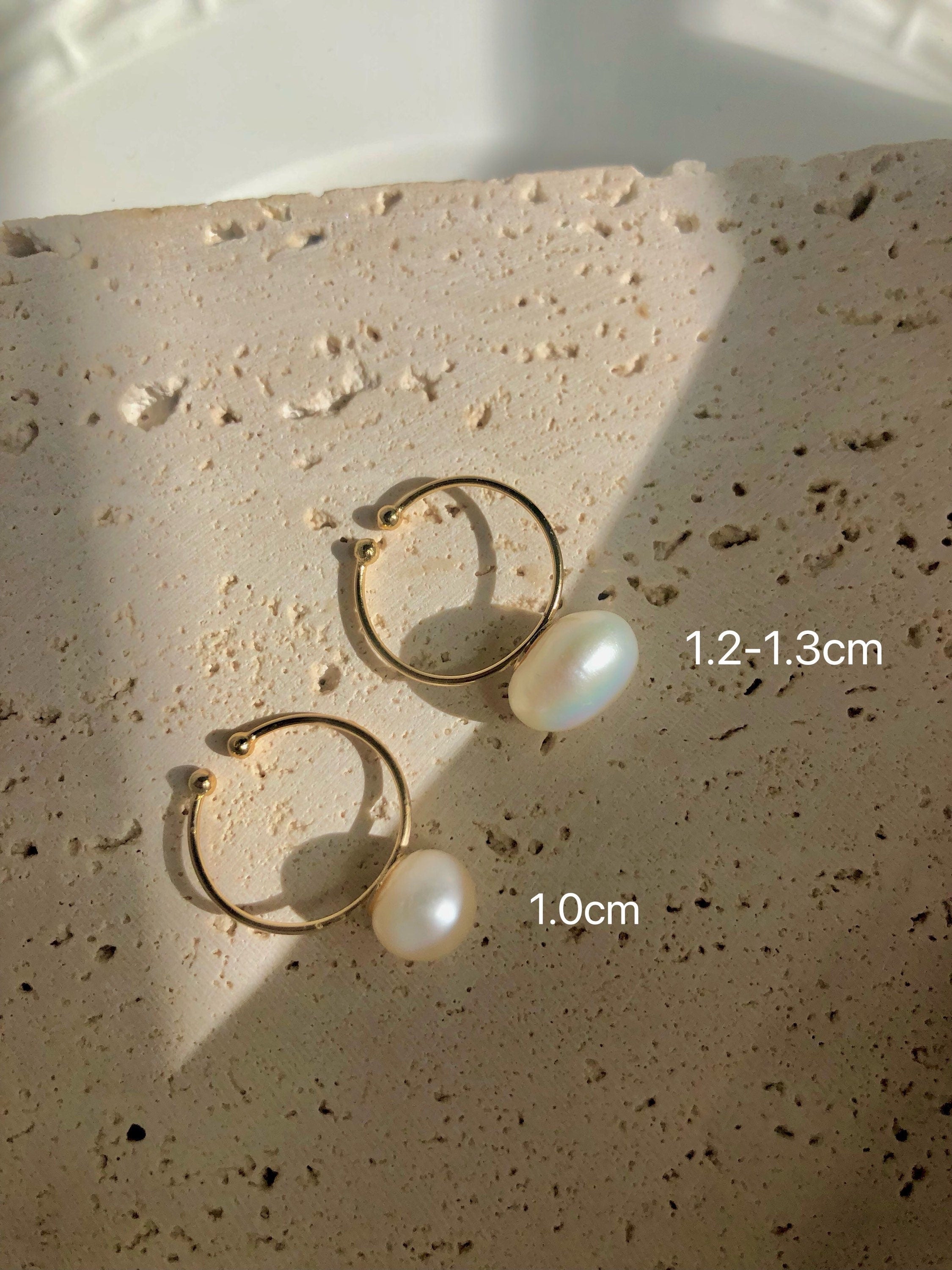 High quality luster extra large baroque pearl ring. Minimalist ring. Wedding ring. Bridal ring statement ring. Stacking ring