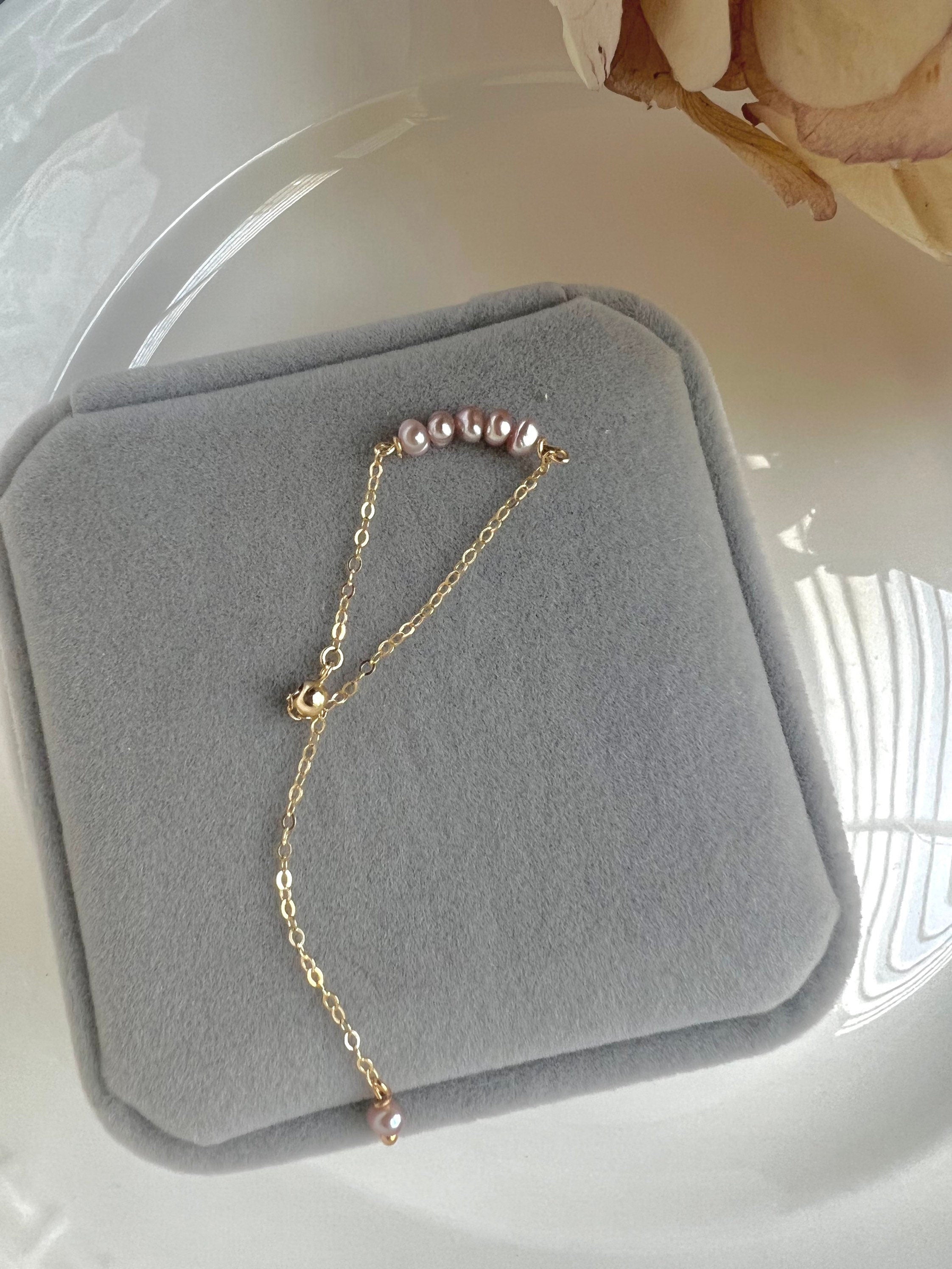 14K gold filled Genuine tiny white/purple freshwater pearl bracelet. minimalist bracelet. Luster pearl bracelet. Bridesmaid gift. Dainty