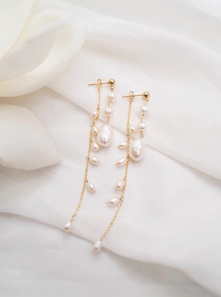 Freshwater baroque pearl clip on earring. No pain earring. Bridal pearl earring. Pearl double dangle earrings. No piercing.