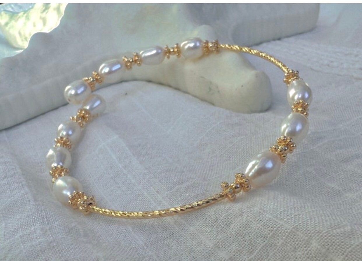 Freshwater Pearl elegant bangle. Open cuff flex dainty bracelet. Adjustable bangle. Wedding bracelet. Bridesmaid gift. Bridal bracelet.