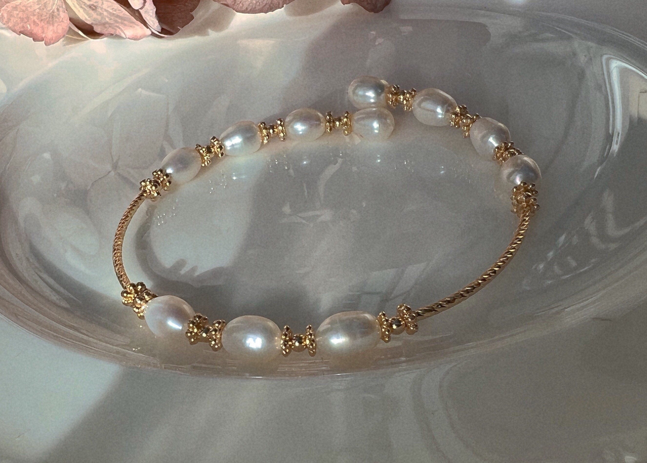 Freshwater Pearl elegant bangle. Open cuff flex dainty bracelet. Adjustable bangle. Wedding bracelet. Bridesmaid gift. Bridal bracelet.