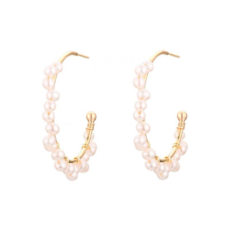 Baby freshwater pearl wire wrapped hoops earring. Elegant huggie earring. Vintage style earring. Pearl lace earring. Bridal earrings