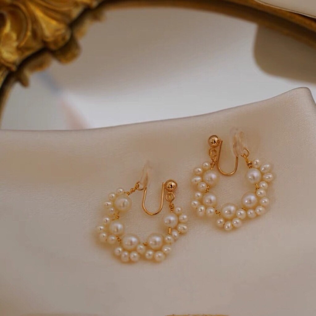 14K gold filled stud pearl earring. Clip on/ear stud earring. Bridesmaid gift. Boho wedding pearl huggie earring. Bridal earring.