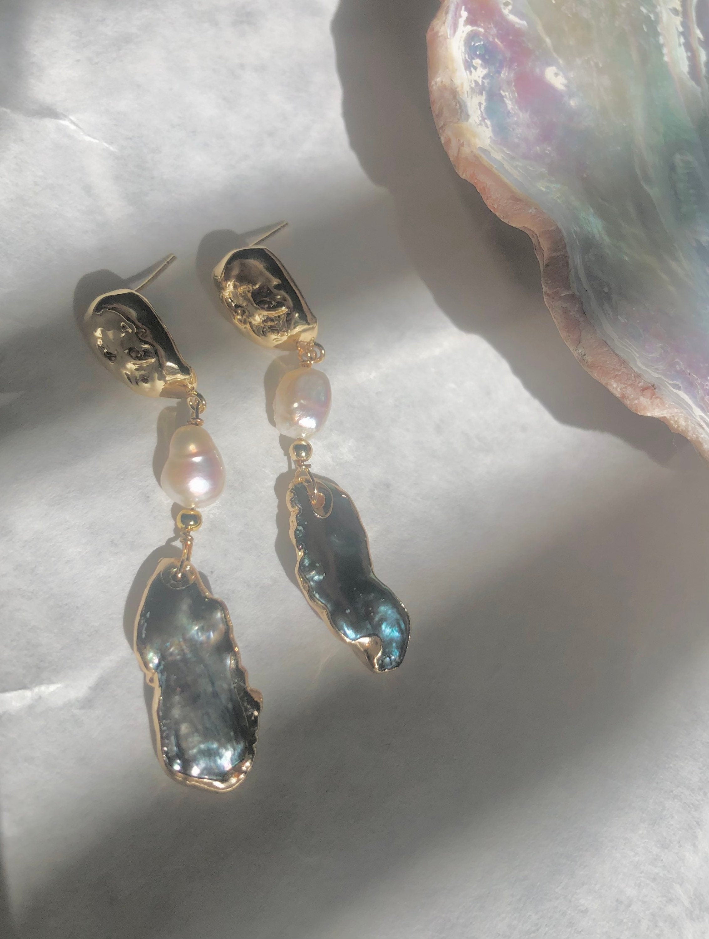 Freshwater multiple-color Baroque Keshi Pearls Stud Earring. Natural FreshwaterPearls Dangle. Gold Pearl Drop Jewelry Stud. Modern Eardrop.