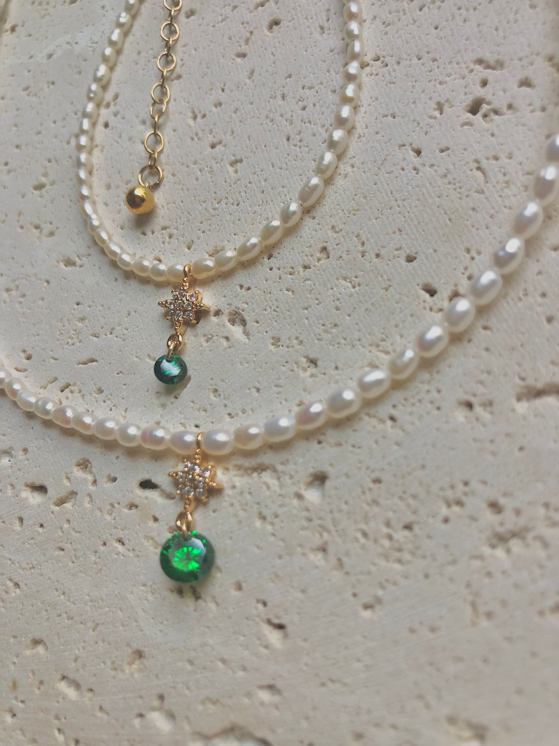 14k gold natural rice pearl star zircon emerald charming necklace. Minimalist necklace. Bridal necklace. Stacking necklace.