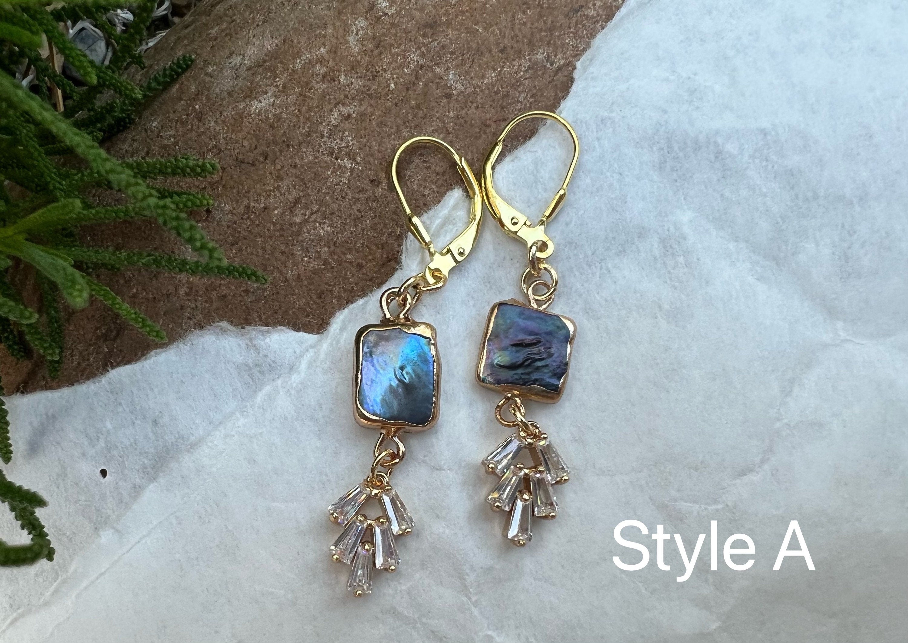 Baroque pearl crystal dangle earring. Vintage style ZC earring. Gold vermeil pearl earring. France style dope earring. Gift for her