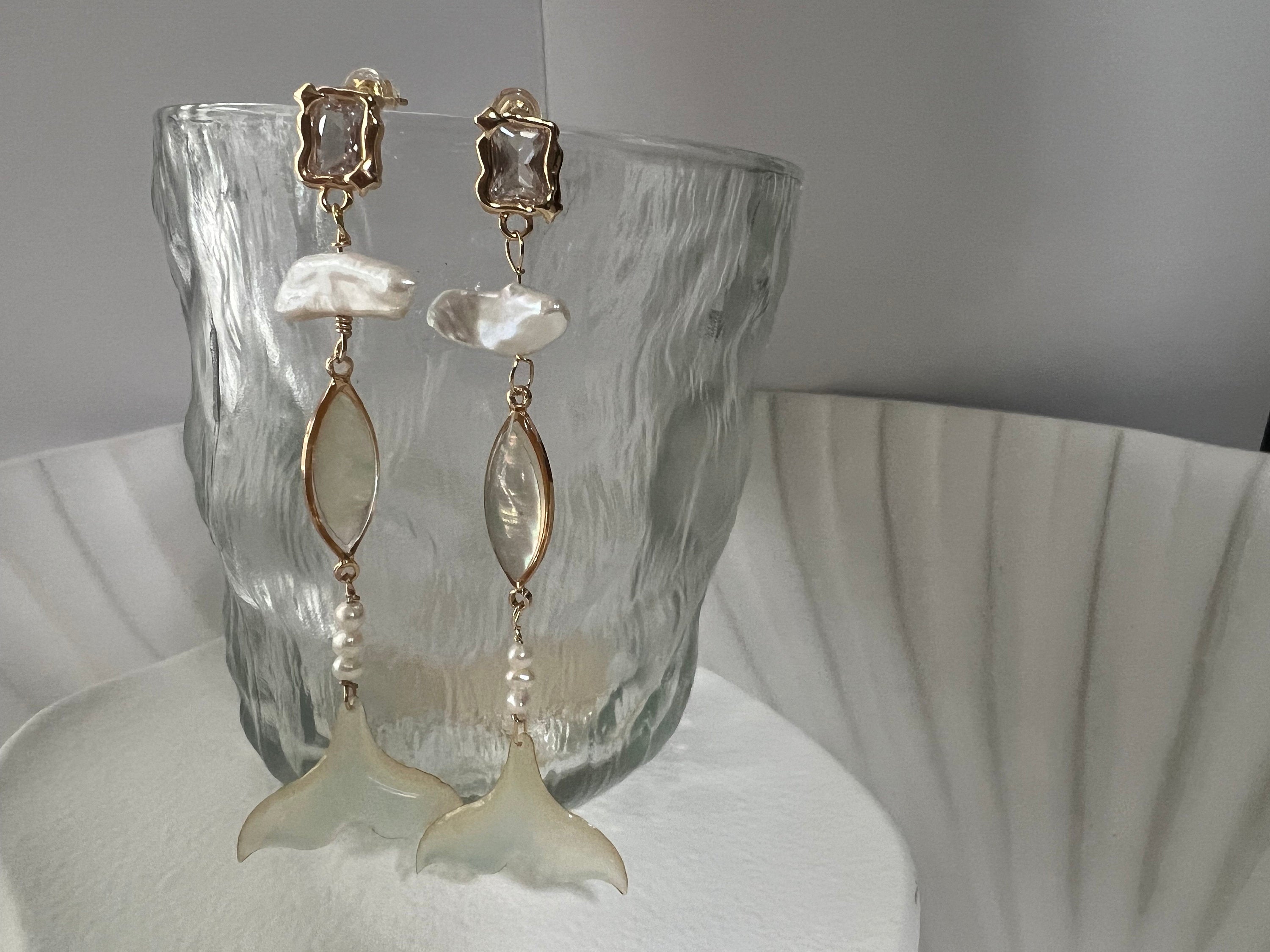 Genuine freshwater keshi pearl long dangle mermaid tail earrings. Bridal boho pearl earrings. Art deco pearl earrings.