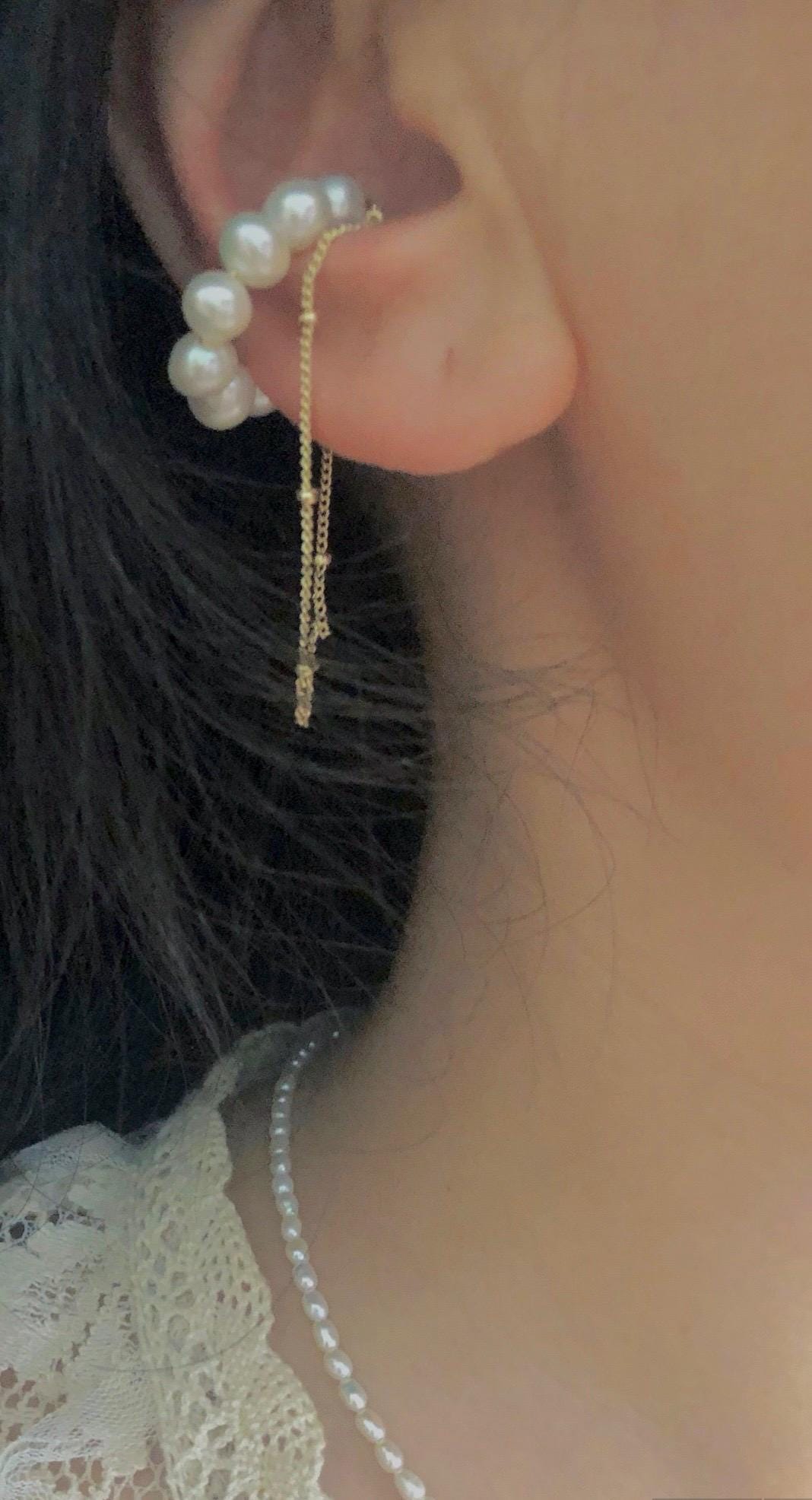 Genuine pearl ear cuffs. Streetwear earrings. Simple ear cuff. Ear cuff no piercing. Dangle chain cuff. Statement ear cuff
