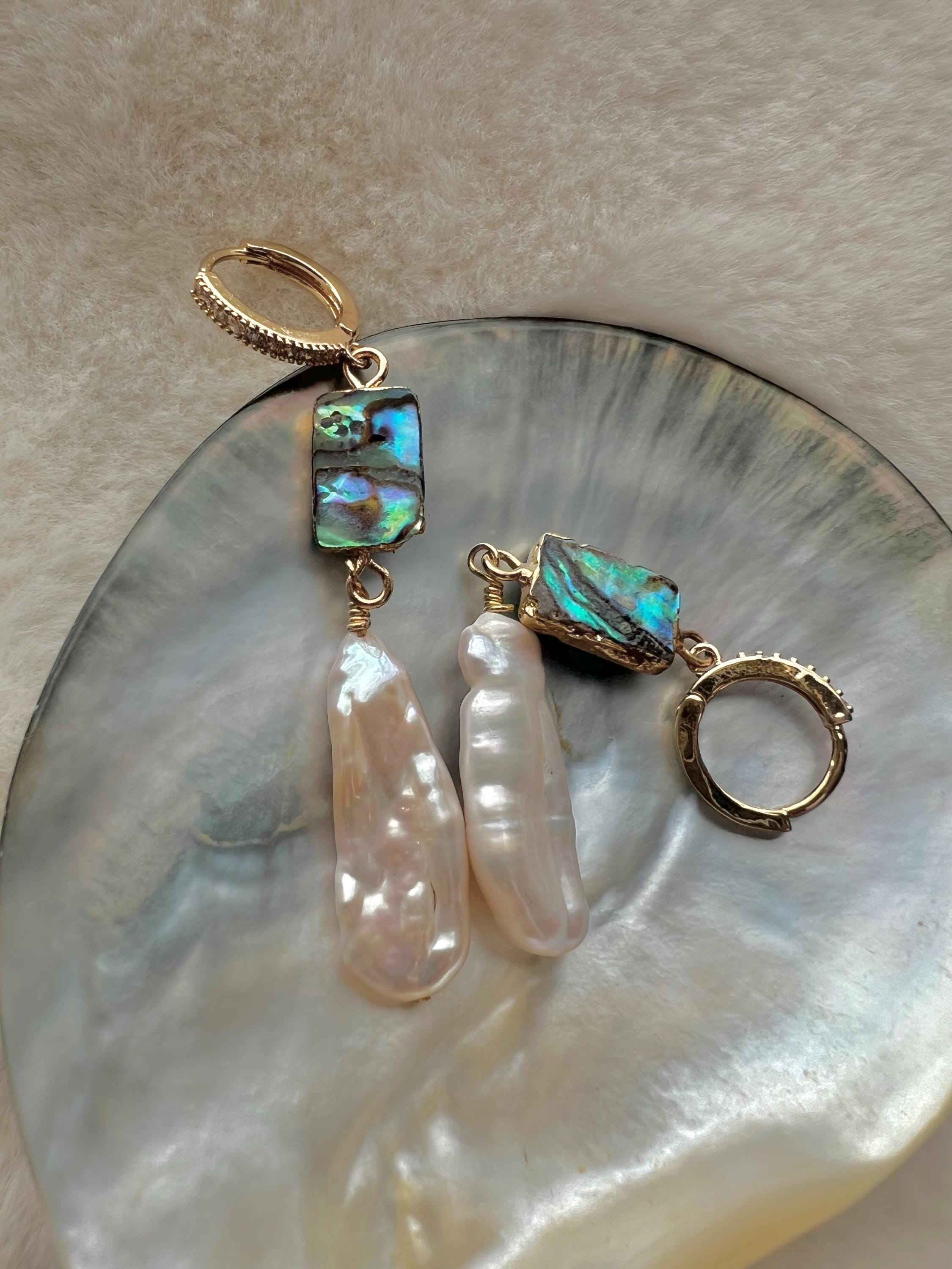 High luster freshwater abalone multiple-pearl dangle earring. Bridal Boho earrings. Bridesmaid gift.