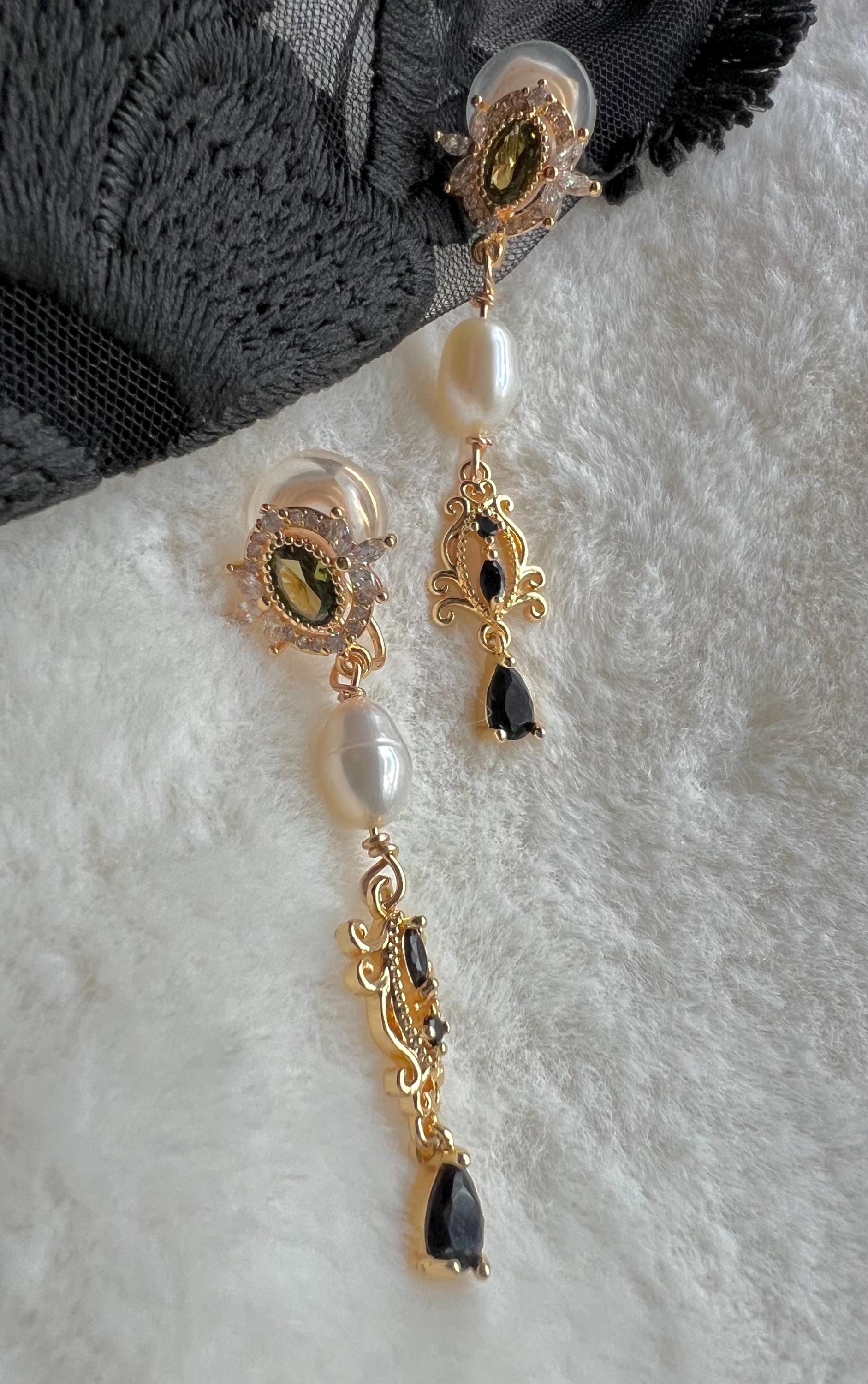 Vintage Pearl Drop clip on Earrings, Freshwater Pearl & Green Gemstone Gold Dangle clip on Earrings, Romantic Victorian Style Jewelry
