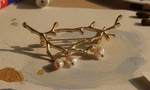 Baroque pearl Safety branch pin brooch. Dangle baroque pearl pin brooch. 18K gold plated genuine pearl pin.Nature Inspired Pearl Brooch.