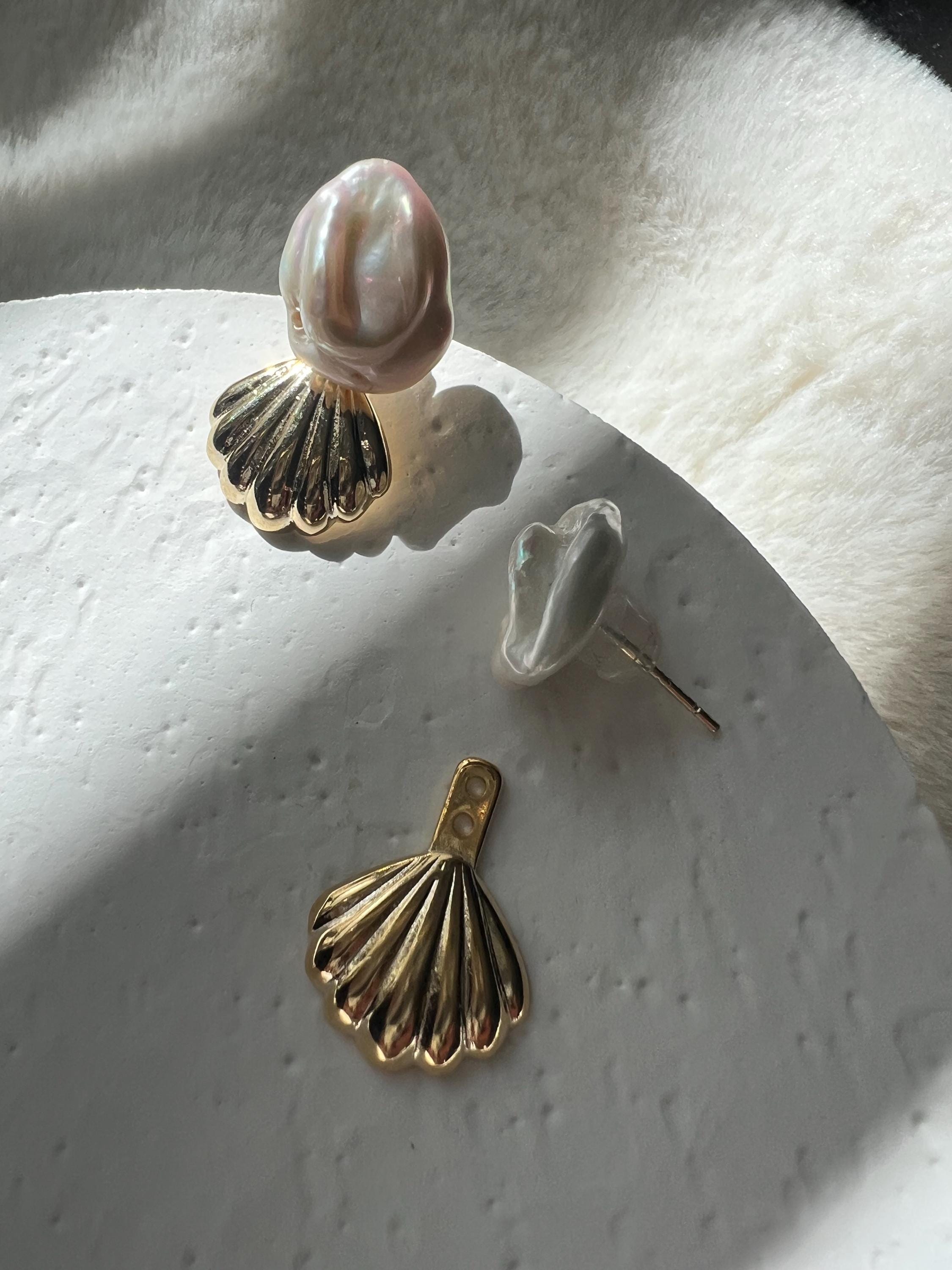 Freshwater baroque Mermaidcore Jewelry, Coastal Grandma Aesthetic, Beachy Boho Earrings, Irregular Pearl Drops.