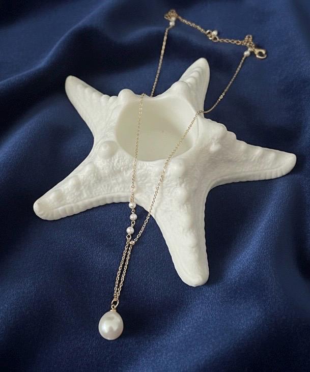 14K gold filled genuine baroque pearl chain necklace. Y-dropped freshwater pearl necklace. Dainty adjustable lariat slide pearl necklace.