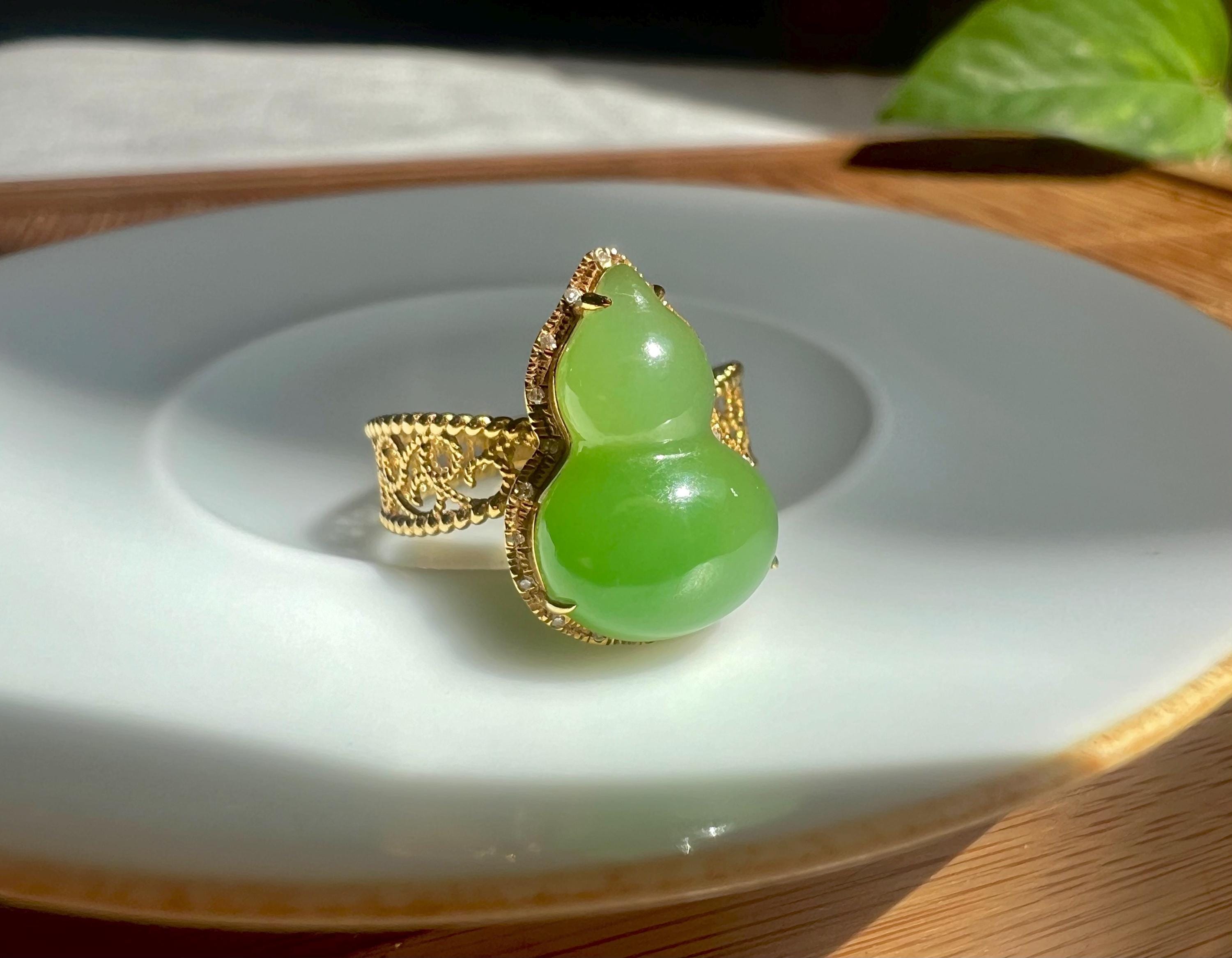 Imperial Hulu — Natural Apple Green Nephrite Jade Ring in 18k Solid Gold Filigree