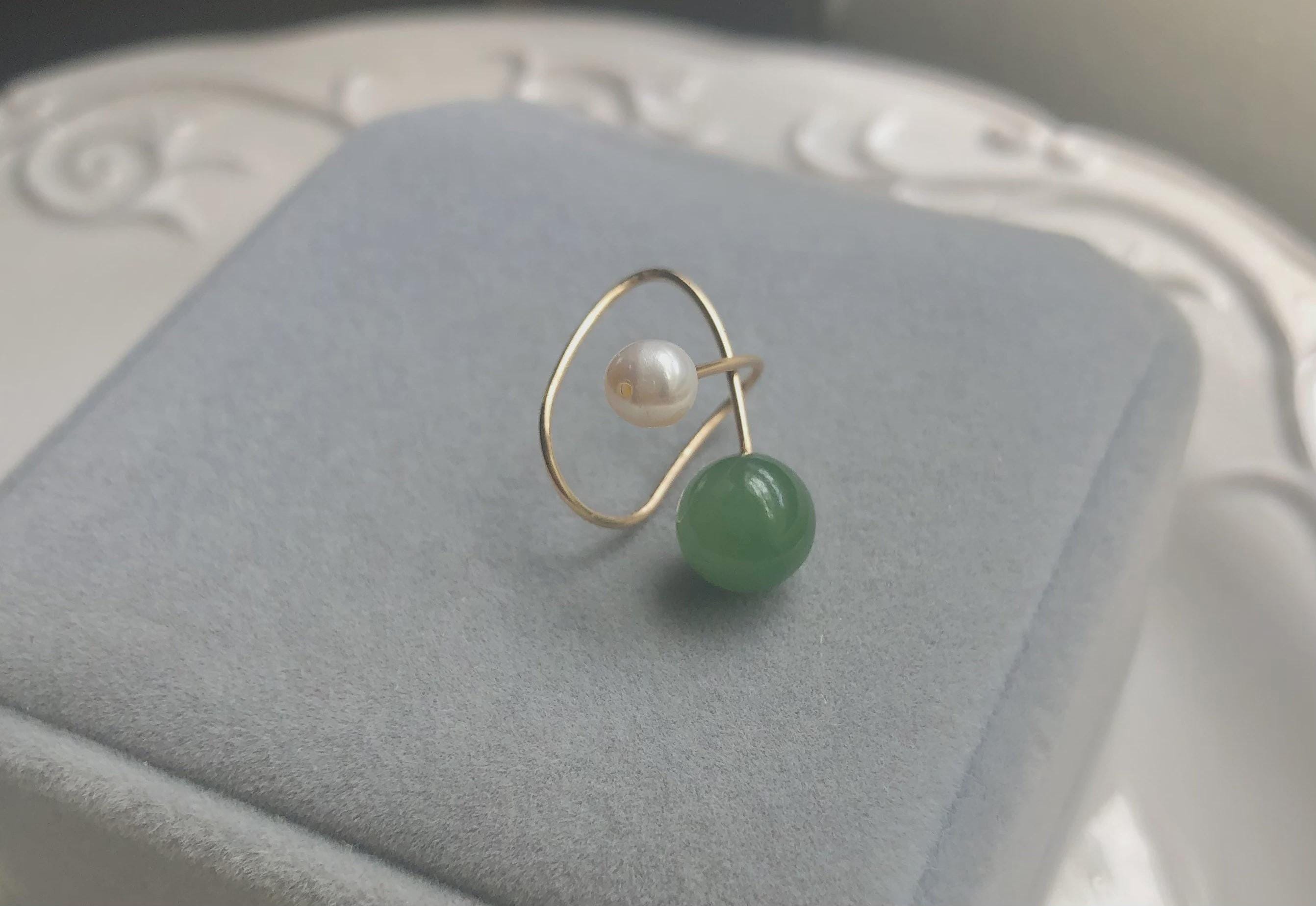 Jade Ear Cuff No Piercing, Green Jade & Pearl Ear Clip, Gold Minimalist Earrings, Non Pierced Jewelry, Gift for Her
