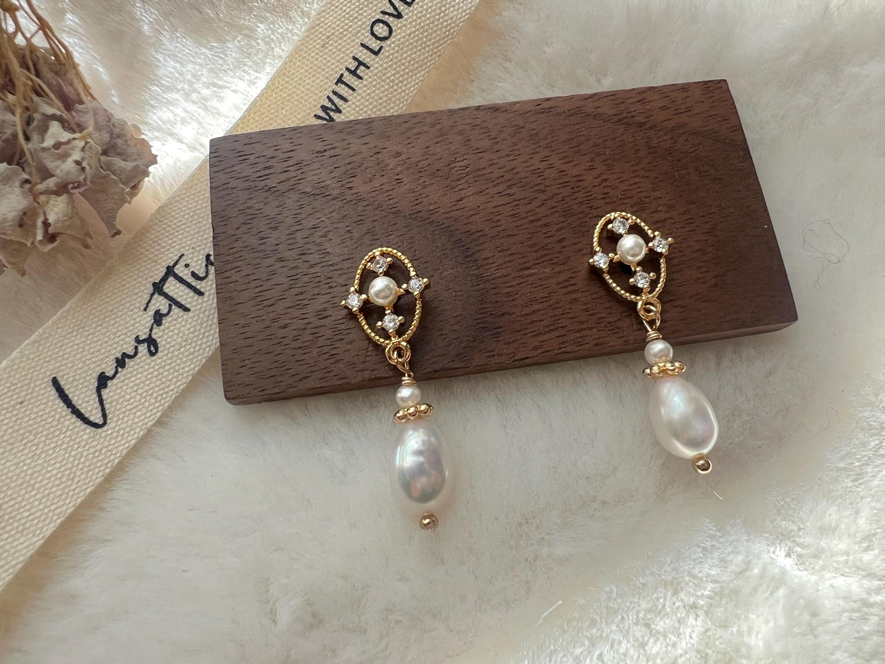 Vintage-Inspired Pearl Dangle Earrings, Art Deco Chandelier Drop Earrings with CZ and Fresh Water Pearl, Gold Bridal Jewelry, Gifts for Her