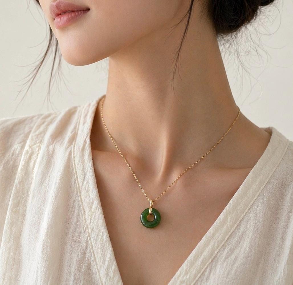 Natural Green Jade Donut Necklace, Gold Filled Jade Pendant Necklace, Minimalist Jade Circle Necklace, Lucky Jade Jewelry Gift for Her