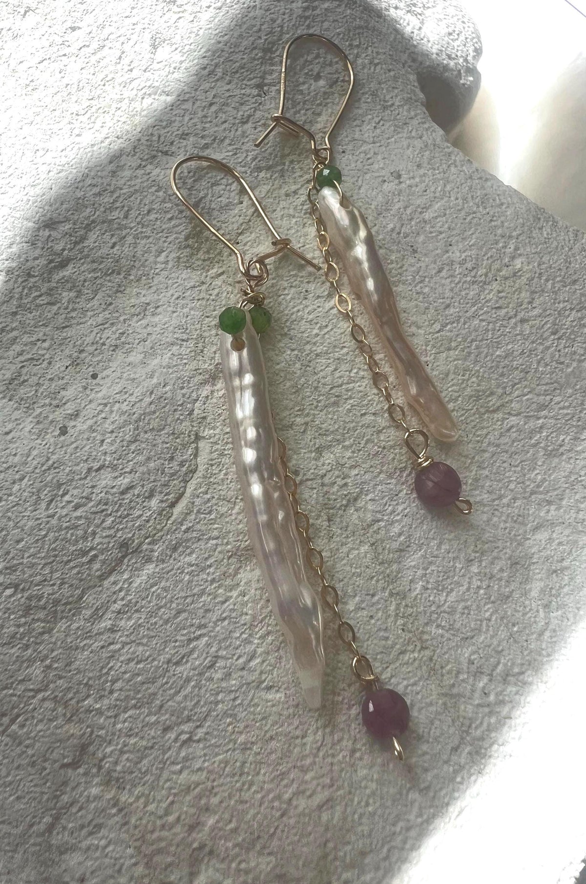 Biwa Pearl Tourmaline Kidney Hook Earrings