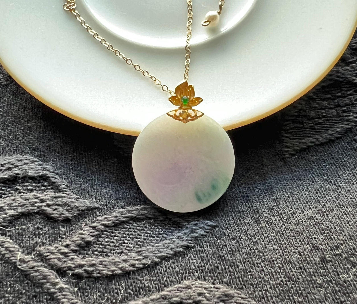 Lavender-Green Jadeite Lotus in 18K Gold
