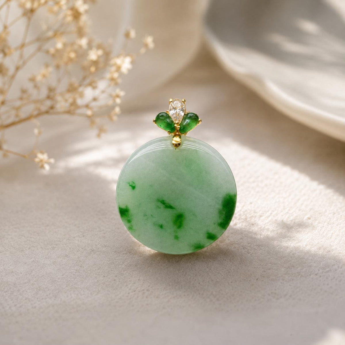 Green Jadeite Round Pendant in 18K Gold