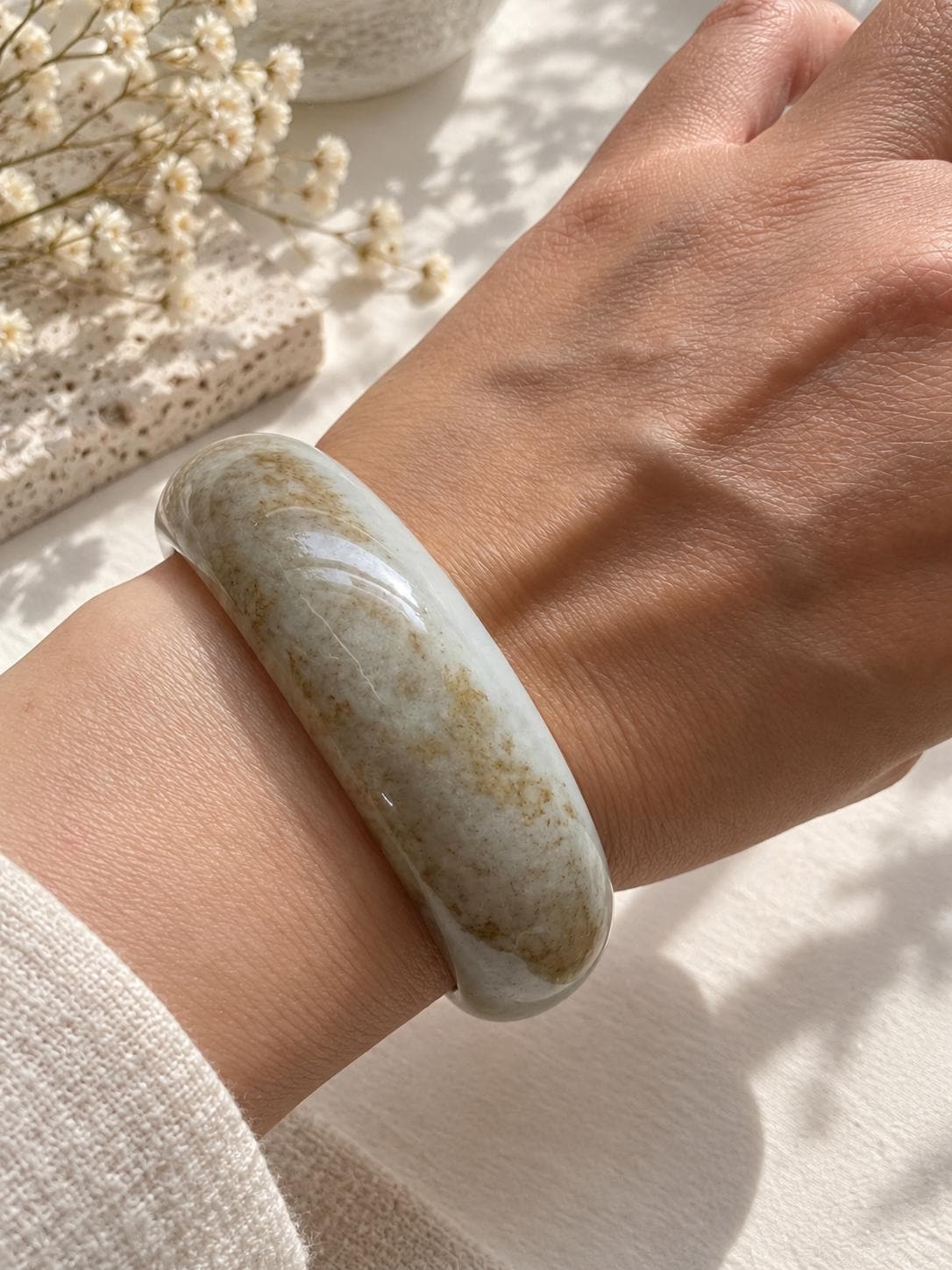 Sugar-White Nephrite Bangle, 60 mm