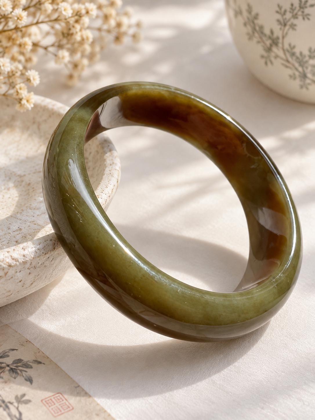 Sugar-Yellow Nephrite Bangle, 56 mm